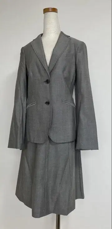 NEW YORKAR 수트 M 사이즈 정도