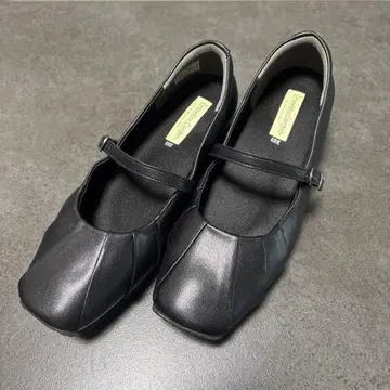 새상품급 스퀘어토 펌프스 23.5cm 호킨스 컴포트