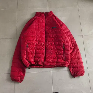 Patagonia 파타고니아 다운 자켓 레드 M 다운 스웨터