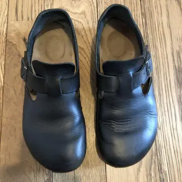 버켄스탁 블랙 38 24.5