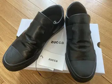 새상품급 [ ZUCCA 블랙 슬립온 스니커즈 ]