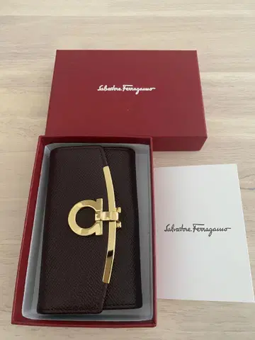 Salvatore Ferragamo 브라운 가죽 키케이스
