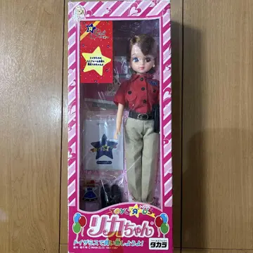 리카짱 빨간색 셔츠 인형 본체