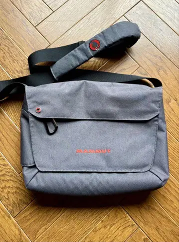 MAMMUT 마무트 숄더백