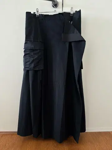 sacai 수팅 믹스 스커트