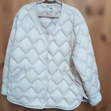 UNIQLO 울트라 라이트 다운 XL 아이보리
