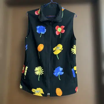 LEONARD SPORT 리버서블 베스트 꽃무늬 블랙