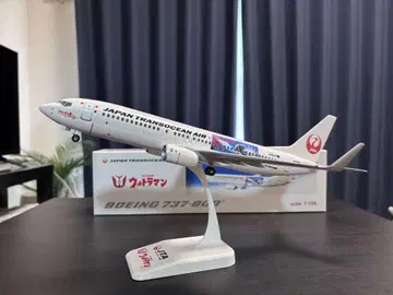 (가격 인하) JTA 737-800 1/130 울트라맨