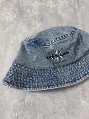 Calvin Klein Jeans 데님 버킷햇