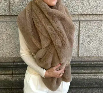 JENNE 리치 볼륨 퍼 케이프 베이지