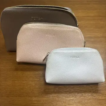 FURLA 화이트 가죽 파우치 3세트