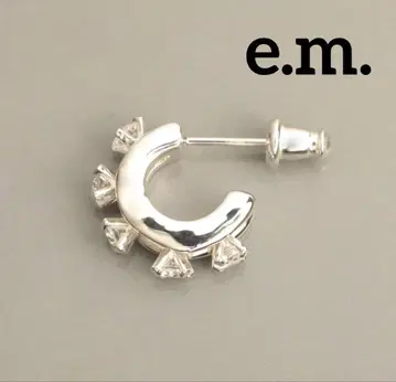 e.m. 귀걸이 한쪽용