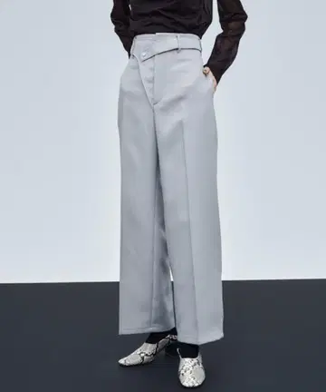 유나이티드 도쿄 라이트 그레이 테이퍼드 팬츠 2