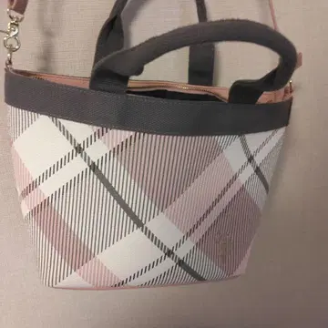 U.S.POLO ASSN 핑크 계열 체크 무늬 숄더백