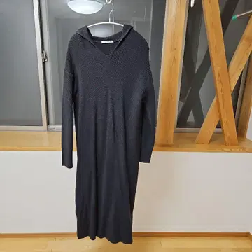 내추럴 뷰티 베이직 후드 부착 니트 롱 원피스