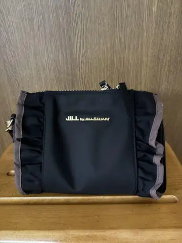 JILL BY JILLSTUART 프릴 미니백 컨디션 최상