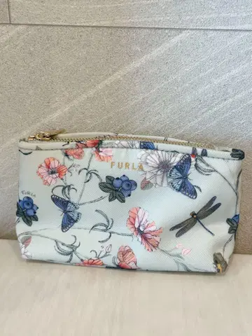 훌라 꽃무늬 파우치 나비