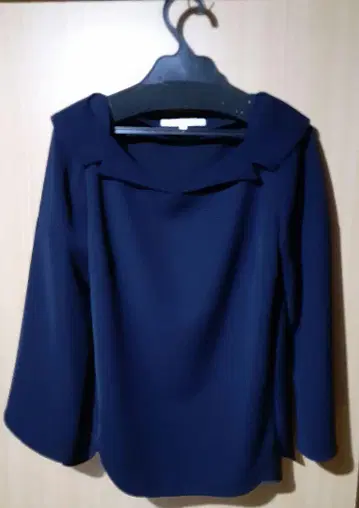 [ 새상품급 ] 언타이틀 롤 스키퍼풍 블라우스 네이비 사이즈 2 일본제