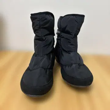르꼬끄 스포르티브 숏 스노우 부츠 블랙 24cm