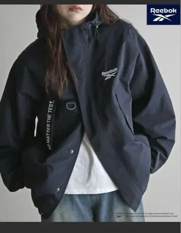[ Reebok/리복 ] 스몰 벡터 자수 나일론 마운틴 파카
