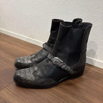 타카다 키사 부츠
