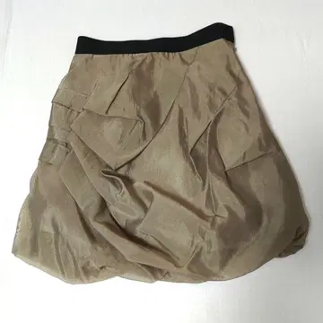 [ 새상품급 ] LUXXM 브론즈 골드 드레이프 디자인 벌룬 미니 스커트