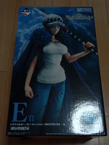 제일복권 원피스 E상 트라팔가 로 (체인지Ver.)