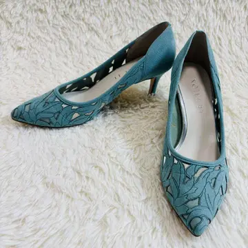 LE TALON 7cm 리프 컷워크 펌프스 25.5cm