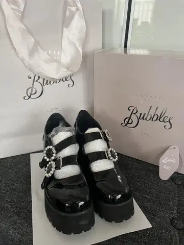 Bubbles 블랙 통굽 로퍼 37