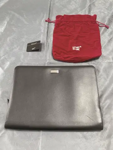 [ 미사용품 ] 몽블랑 클러치백 천연 가죽