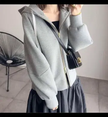 Emma Taylor 종이상자 집업 후드티 그레이