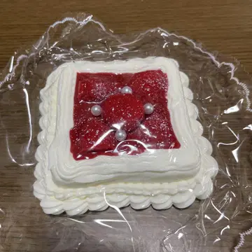 스트로베리 케이크풍 스퀴즈