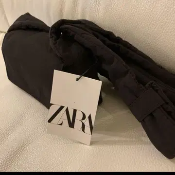 라스트 (특별 세일) ZARA 자라 나일론 크로스 바디백 (새상품)