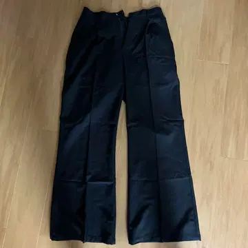 CUSSIL 블랙 플레어 팬츠 허리밴딩