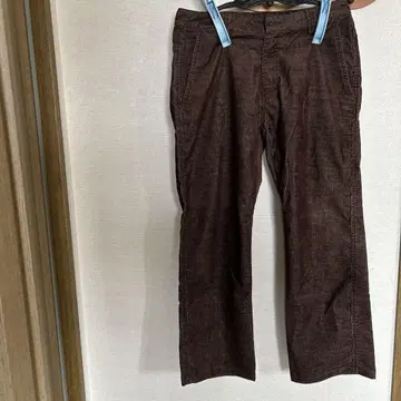 다크 브라운 플레어 팬츠 체크 포켓