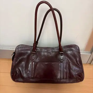 Dakota 다크 브라운 가죽 숄더백