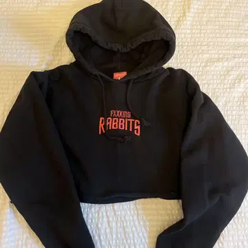 FR2 FXXXING RABBITS 크롭 후드티