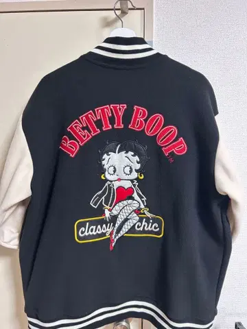 Betty Boop 바시티 자켓 L 사이즈