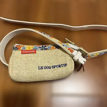 골프 LE COQ SPORTIF 꽃무늬 스트랩 파우치