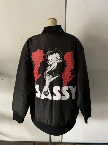 새상품 택 포함 Betty Boop 베티 붑 블루종 자수