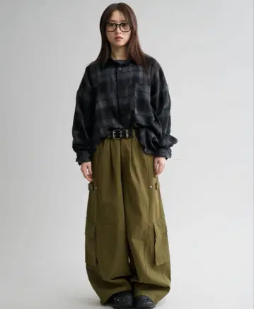 [ EPNK ] Snap button tuck cargo pants /