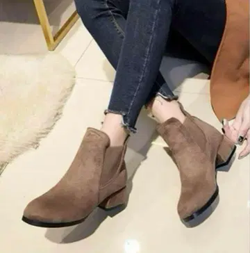 새상품 홍갈색 사이드 고어 부츠 중간 힐 23cm
