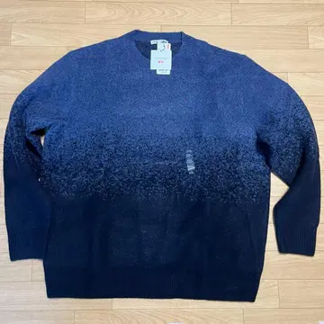 UNIQLO JWA 수플레얀 그라데이션 크루넥 스웨터 블루