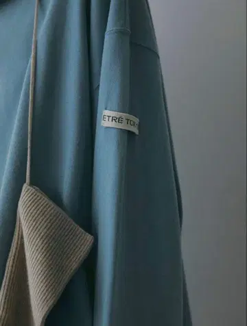 ETRE TOKYO 컷오프 커프스 롱 tee blue