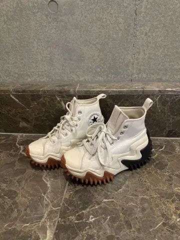 Converse 하이컷 스니커즈 화이트/블랙/브라운