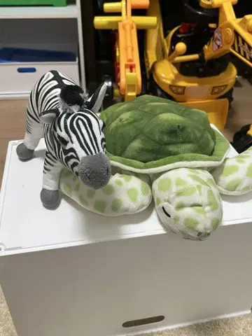 얼룩말과 거북이 봉제 인형 세트