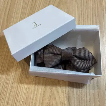 Amateliebe 아멜리에베 결혼식 2차 모임용 브라운 나비 넥타이