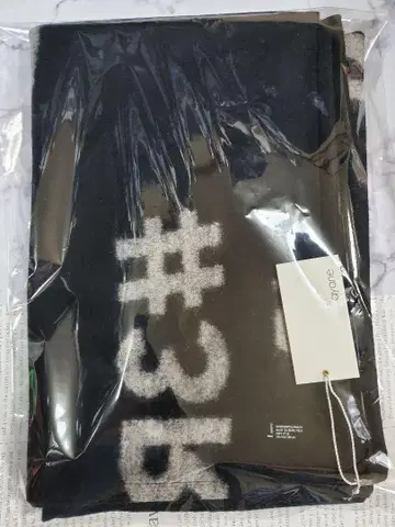 아얀 ayane 미사용 새상품 블랙 로고 스톨