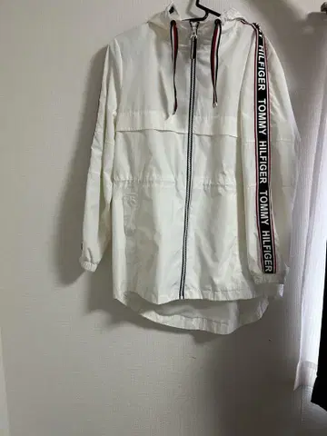 TOMMY HILFIGER 후드 부착 나일론 자켓