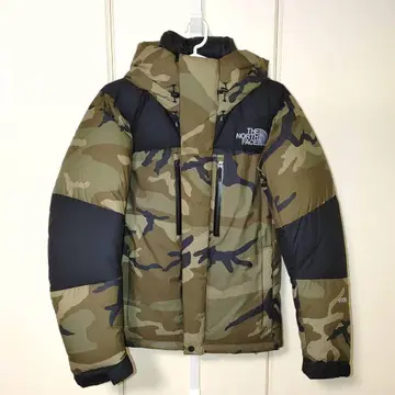 THE NORTH FACE 바르톨로 카모플라쥬 다운 자켓 S